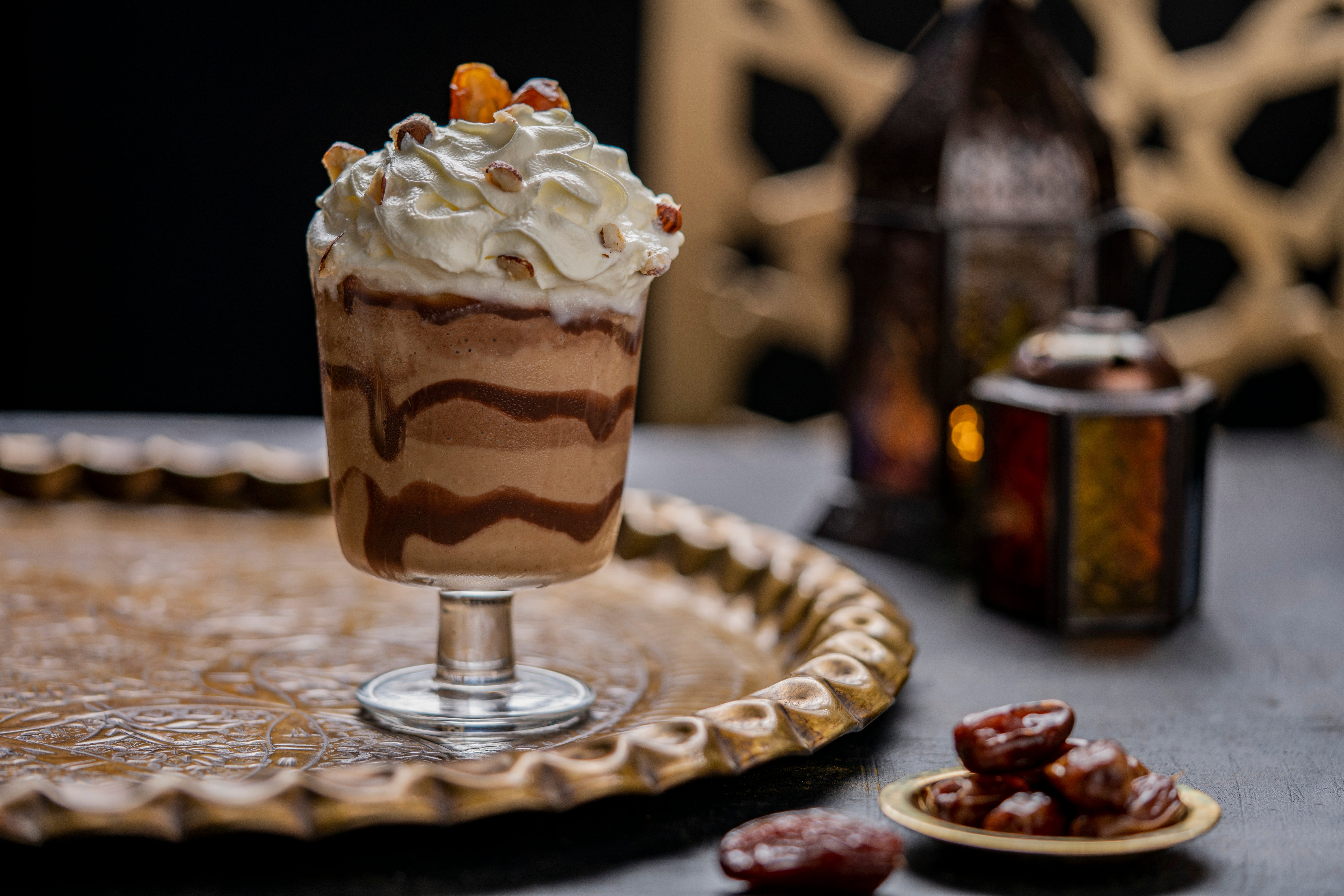 حلوة بالشوكولاتة