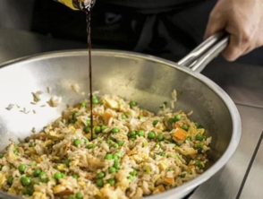 الرز المقلي مع ماجي